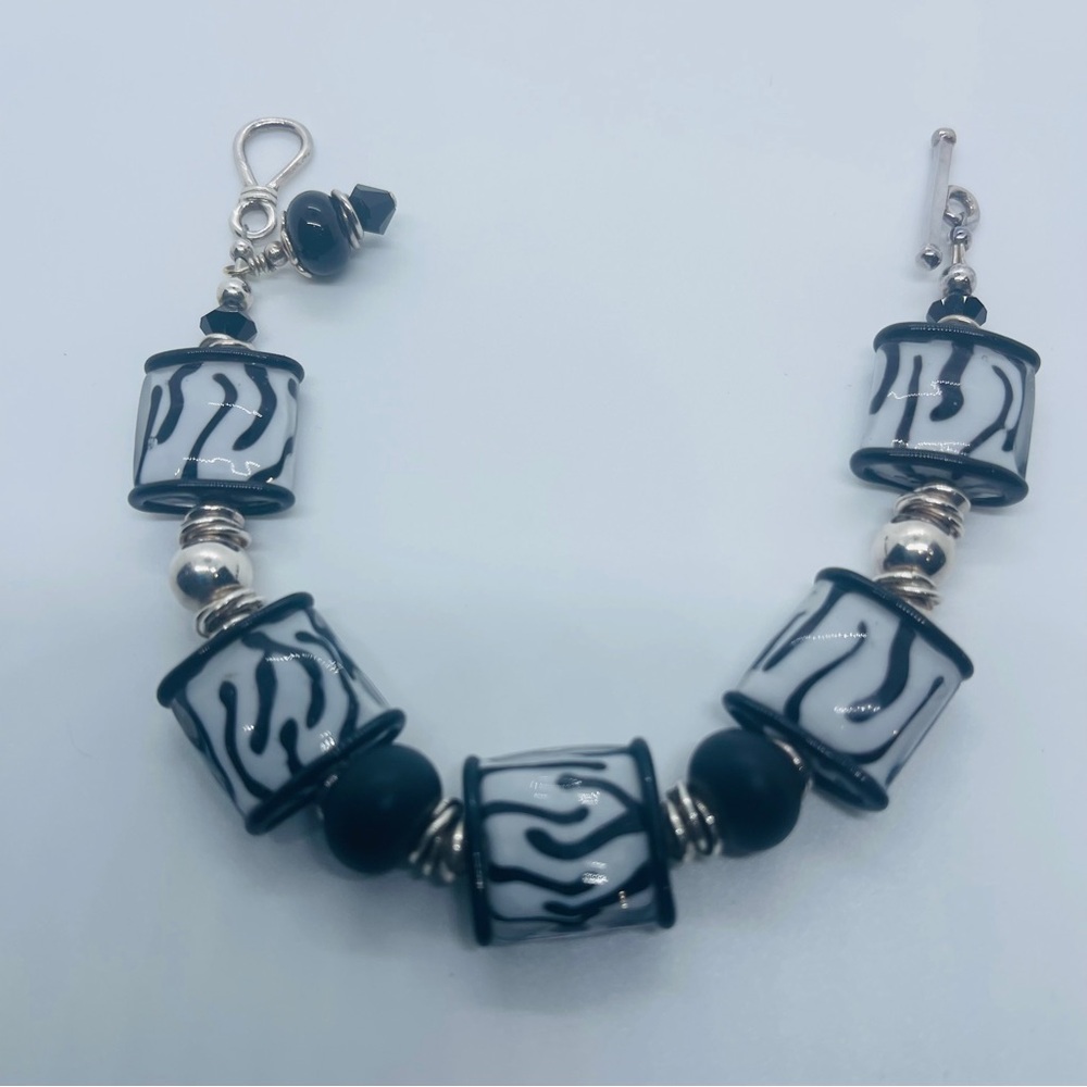 Beautiful Handmade Black and White Lampwork Bead Bracelet